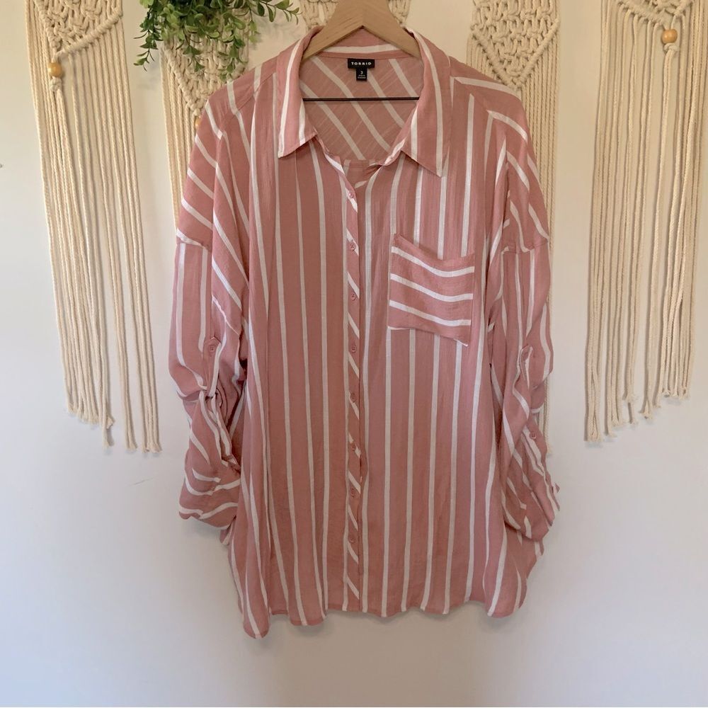 TORRID Lindsay Drop Shoulder Button Down Top Dusty Pink Size 3 3X 22 24 - Picture 3 of 12